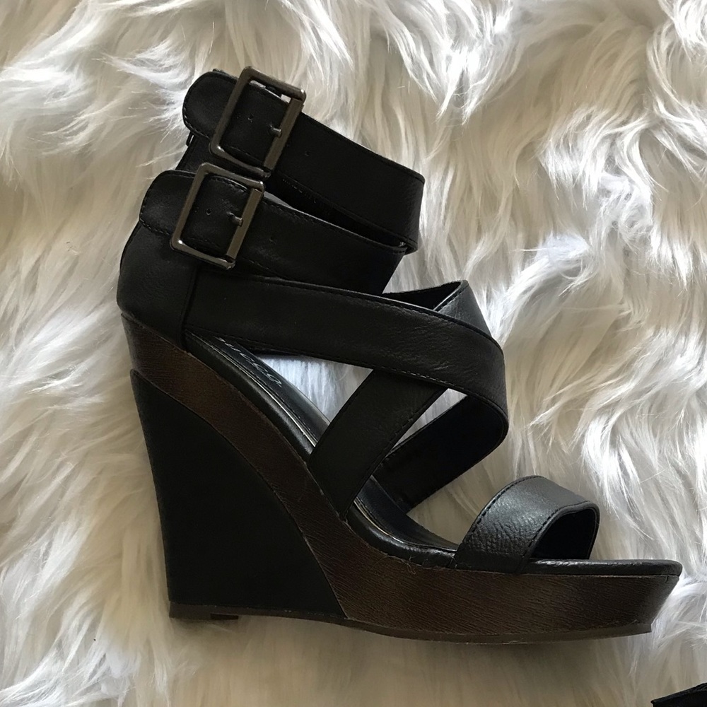 Wedges - heeled sandals